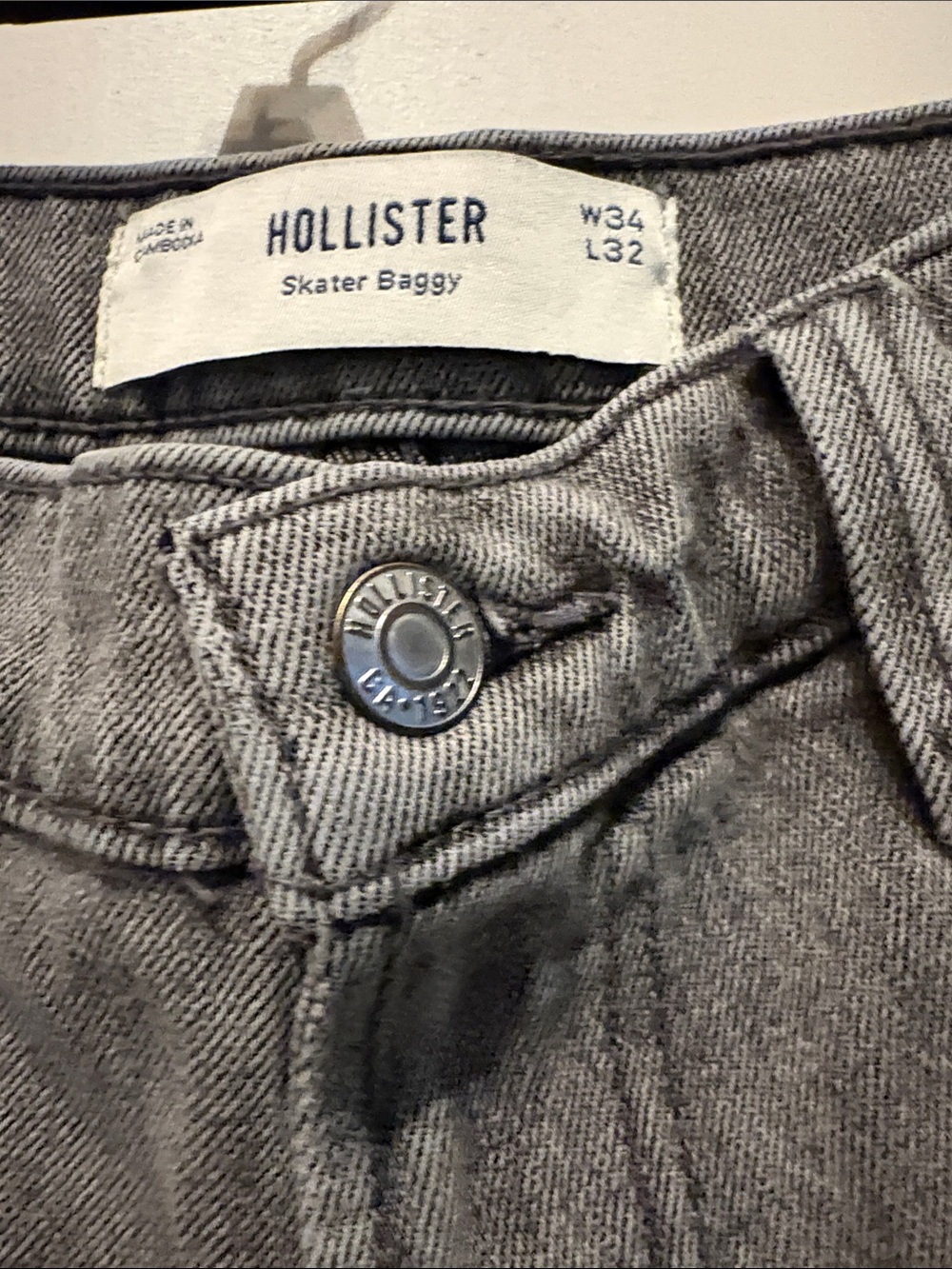 Hollister Men's Skater Baggy Gray Jeans Size 34x32 - Picture 4 of 5